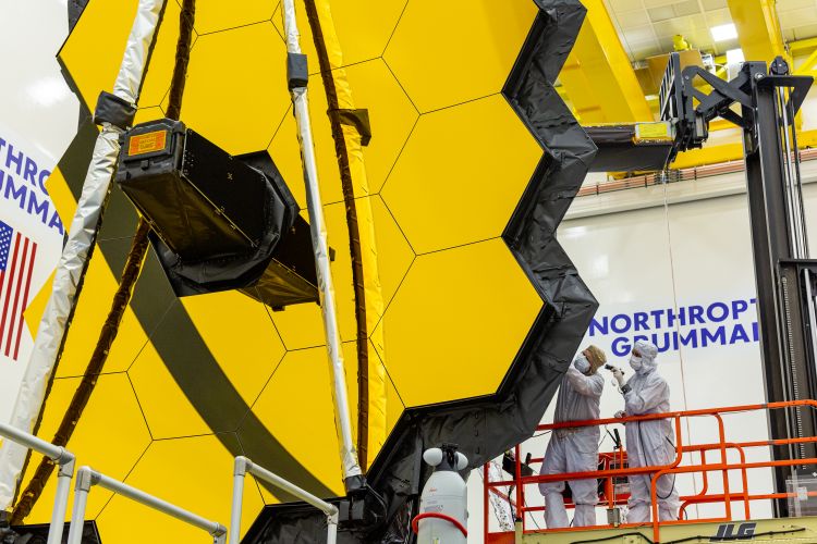 For the last time on Earth, the James Webb Space Telescope opened its primary mirror in May 2021 at Northrop Grumman in Redondo Beach, California where final deployment tests were completed. Webb’s iconic mirror is the world largest and most powerful ever built for space. Photo Credit: Northrop Grumman Northrop Grumman Celebrates Webb Telescopes Arrival at Lagrange Point 2_1