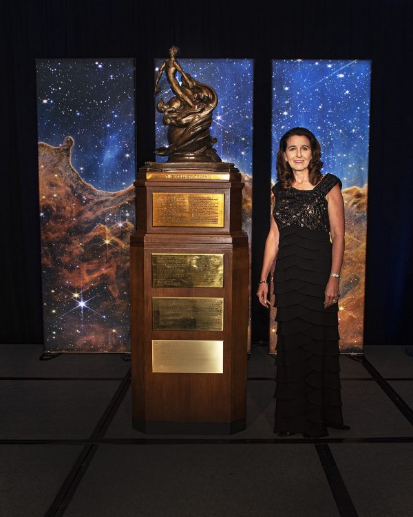 Kathy Warden, chair, chief executive officer and president, Northrop Grumman receives the 2022 Robert J. Collier Trophy. (Photo Credit: Northrop Grumman) Northrop Grumman Honored with Prestigious Collier Trophy for NASAs James Webb Space Telescope Kathy Warden