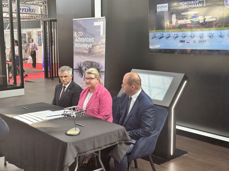 Janice Zilch (center), vice president, multi-domain command and control programs, Northrop Grumman, participated in an MOU signing ceremony with executives from Exence and ITWL. (Photo Credit: Northrop Grumman) Northrop Grumman Strengthens Commitment to Poland's National Security and Interoperability with Allies