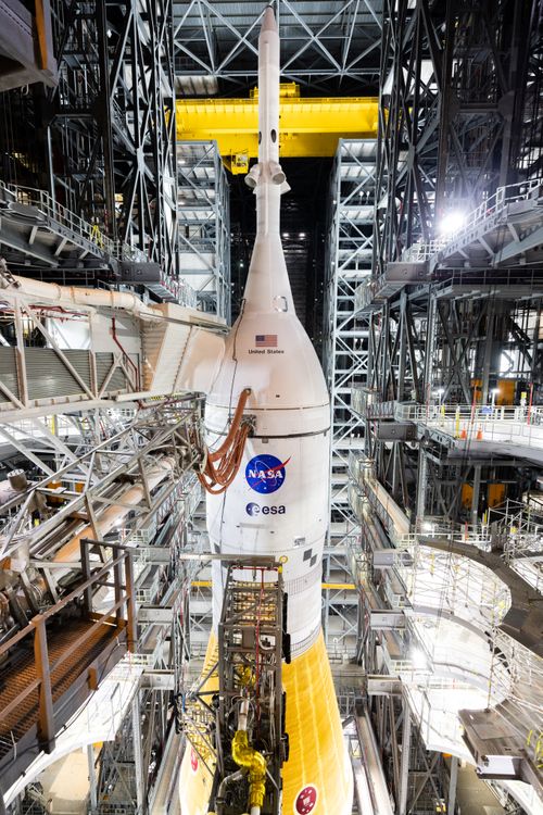 The Launch Abort System atop NASA’s Orion spacecraft and the Space Launch System rocket for Artemis I. (Credit: NASA) Northrop Grumman Successfully Tests Abort Motor for NASAs Orion Spacecraft_2