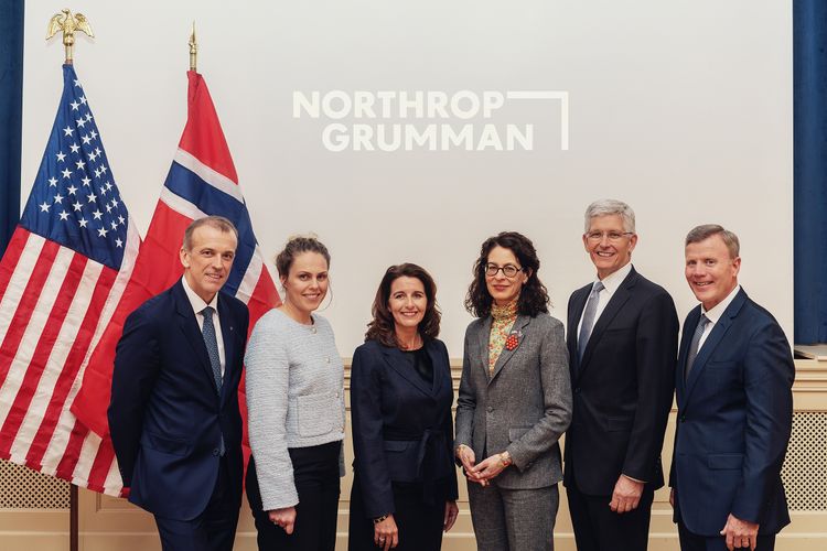 (From left) Eirik Lie, CEO Kongsberg Defence and Aerospace; Anne Marie Aanerud, Norway State Secretary for Defence; Kathy Warden, Chair, CEO and President, Northrop Grumman; Sharon Hudson-Dean, U.S. Chargé ďAffairs, U.S. Embassy, Norway; Steve O’Bryan, Corporate Vice President and Global Business Development Officer, Northrop Grumman; General Tod Wolters (Ret.), Former NATO Supreme Allied Commander Europe. (Photo Credit: Northrop Grumman) Northrop Grumman Underscores Partnerships in Norway