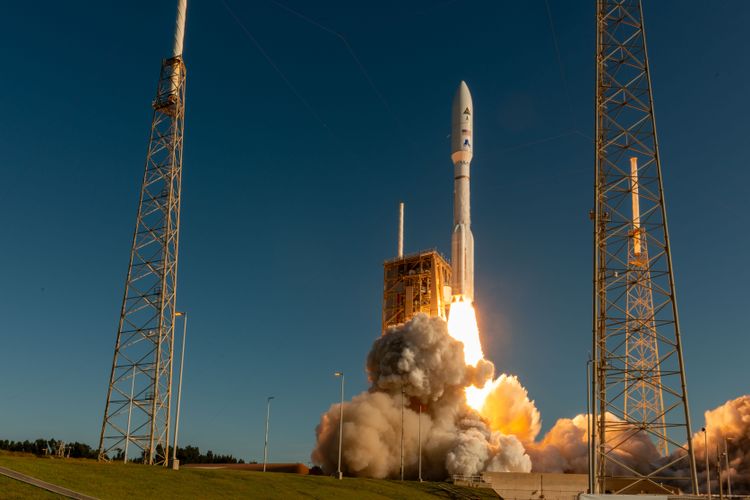 United Launch Alliance's Atlas V rocket, with five Northrop Grumman GEM 63 solid rocket boosters, lifts off from Cape Canaveral to launch the NROL-107 mission. (Photo Credit: Northrop Grumman) Northrop Grumman's GEM Solid Rocket Motors Help Power ULAs Successful Launch