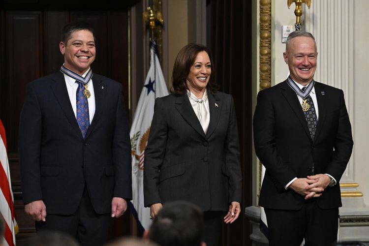 U.S. Vice President Kamala Harris awards Doug Hurley (R) and Bob Behnken the Congressional Space Medal of Honor. Photo: NASA Northrop Grumman's Doug Hurley Receives Congressional Space Medal of Honor