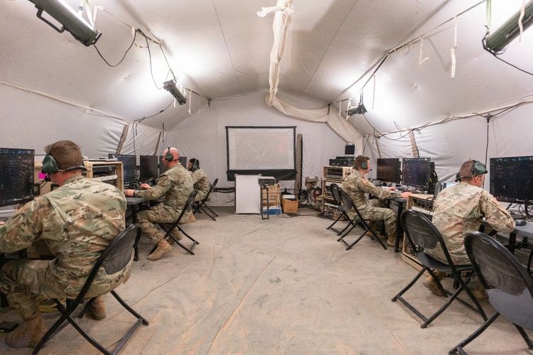 ニューメキシコ州ホワイトサンズミサイル実験場に設置されたIBCS装置(写真提供:米陸軍) Northrop Grumman's IBCS Ready for Fielding Connecting the Battlespace - Japan